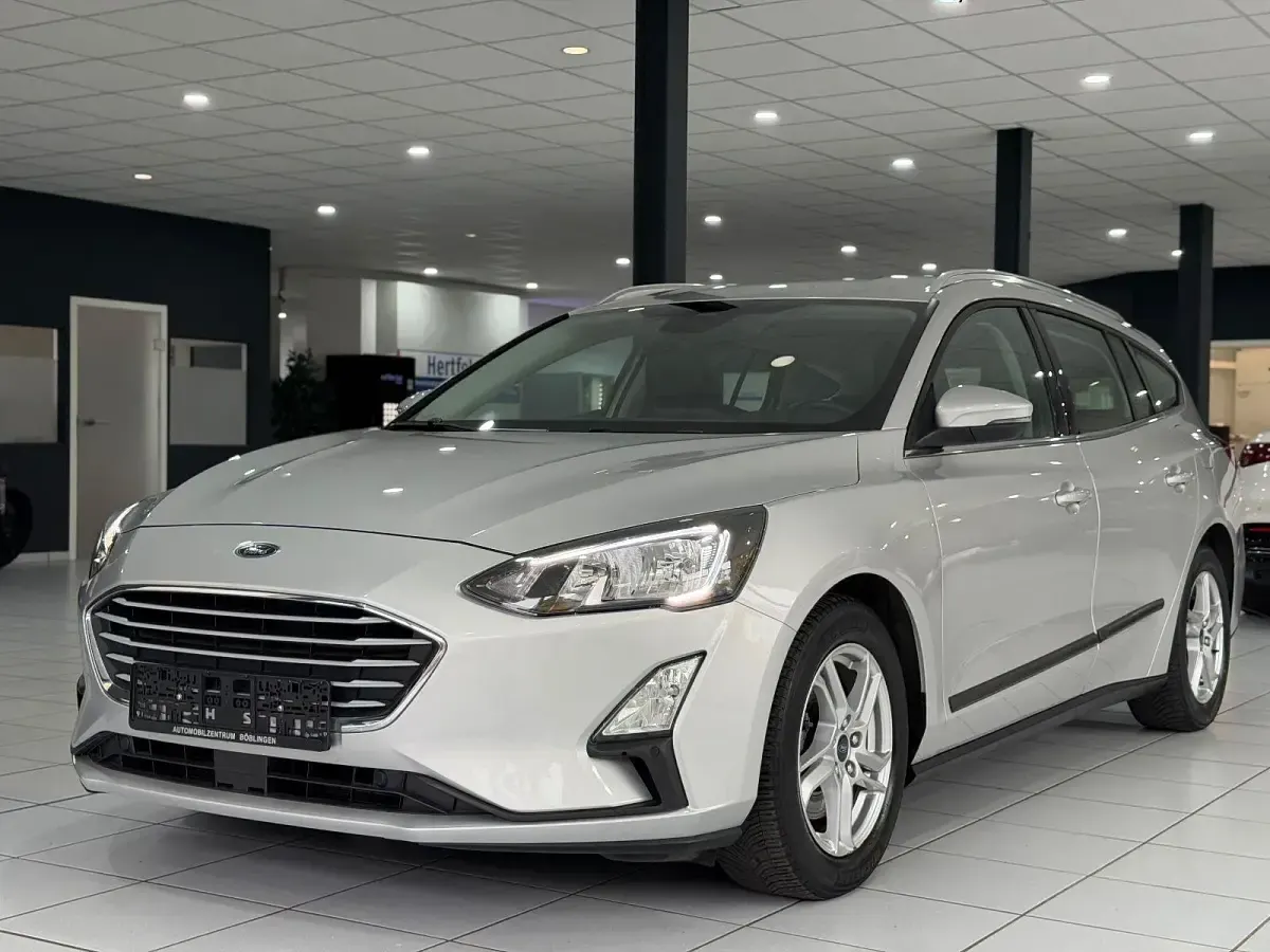 Gebraucht Ford Focus Cool & Connect 120 PS (88 kW) 2019 Silber Kombi