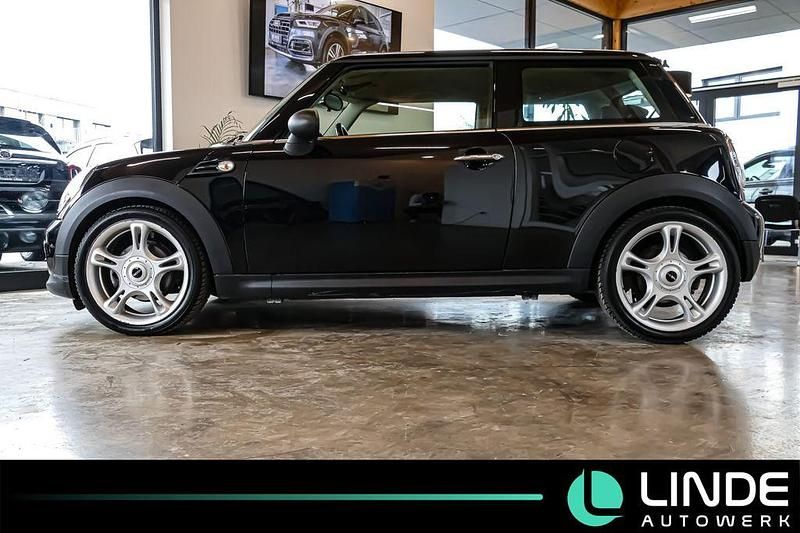 Gebraucht Mini Cooper Pepper 98 PS (72 kW) 2011 Schwarz Kleinwagen