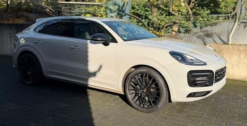 Gebraucht 2023 Porsche Cayenne Platinum Edition SUV | 86.200 € (Guter Preis) - Bild 1/4