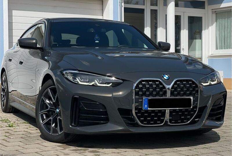 Grau Gebraucht 2024 BMW 430 Gran Coupé M Sport Coupé | 52.699 € (Guter Preis) - Bild 1/4