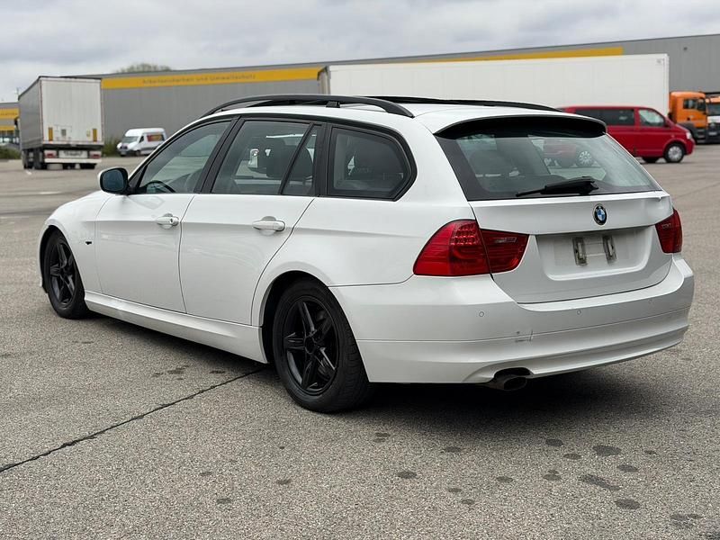 Gebraucht BMW 320 177 PS (130 kW) 2009 Weiß Kombi
