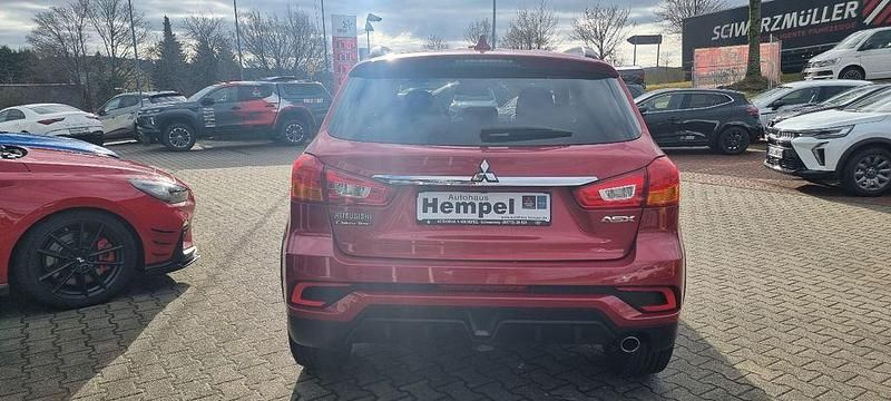 Gebraucht Mitsubishi ASX Edition 117 PS (86 kW) 2017 Karminrot SUV