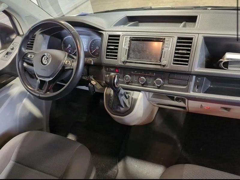 Gebraucht VW Transporter 150 PS (110 kW) 2019 Weiß Van