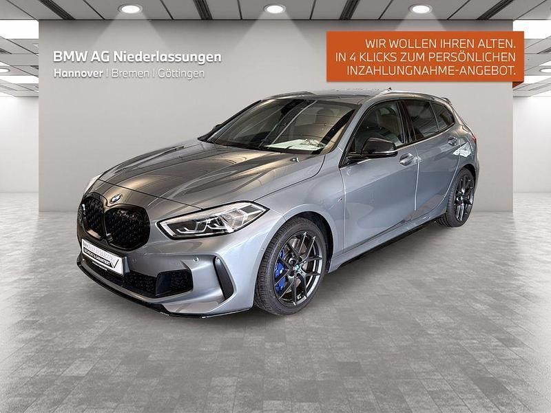 Grau Gebraucht 2024 BMW M135 Comfort Edition Kleinwagen | 39.390 € (Fairer Preis) - Bild 1/4