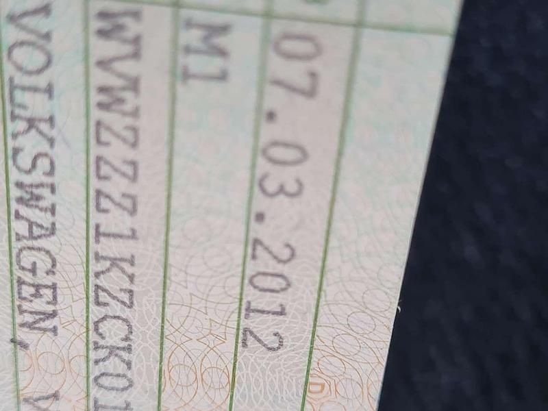 Gebraucht VW Golf Cabriolet Basis 160 PS (117 kW) 2012 Violett Cabrio