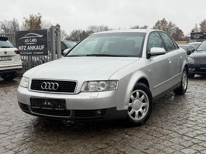 Silber Gebraucht 2001 Audi A4 Limousine | 1.190 € (Superpreis) - Bild 1/4