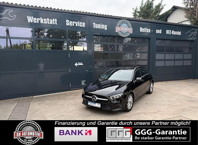 Schwarz Gebraucht 2018 Mercedes A200 Limousine | 19.999 € (Fairer Preis) - Bild 1/4