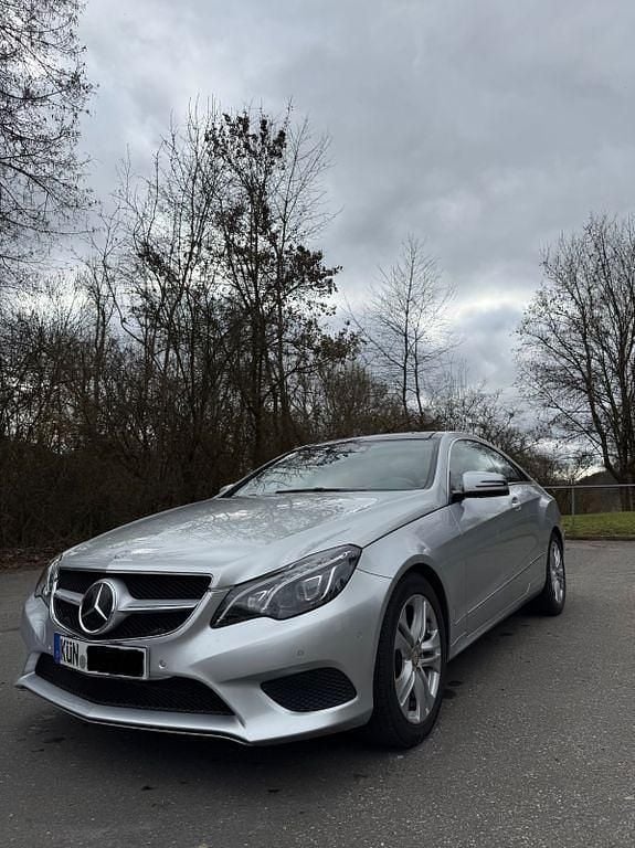 Gebraucht Mercedes E350 306 PS (225 kW) 2014 Silber Coupé