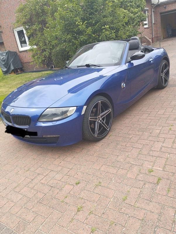 Blau Gebraucht 2006 BMW Z4 Performance Cabrio | 10.500 € (Fairer Preis) - Bild 1/4