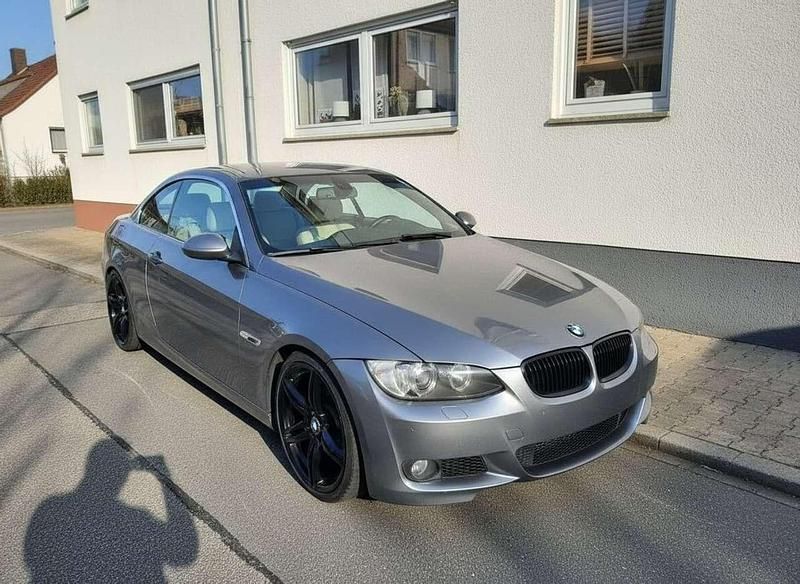 Silber Gebraucht 2007 BMW 320 Cabriolet Sport Line Cabrio | 8.000 € - Bild 1/4