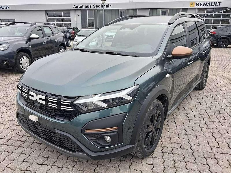 Neu Dacia Jogger Extreme 101 PS (74 kW) 2025 Grün Van / Kleinbus