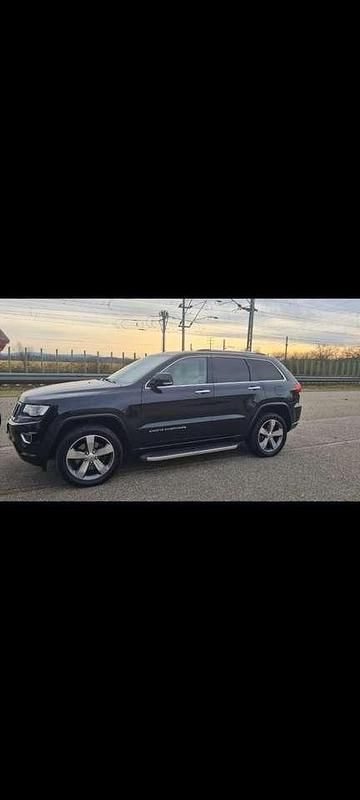 Schwarz Gebraucht 2016 Jeep Grand Cherokee Overland SUV | 24.500 € (Etwas zu teuer) - Bild 1/4
