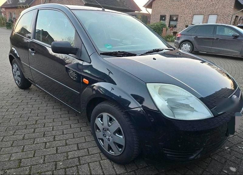 Blau Gebraucht 2005 Ford Fiesta Kleinwagen | 800 € (Guter Preis) - Bild 1/2