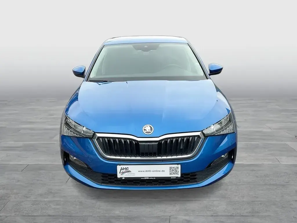 Gebraucht Skoda Scala Selection 150 PS (110 kW) 2023 Raceblau metallic Kleinwagen