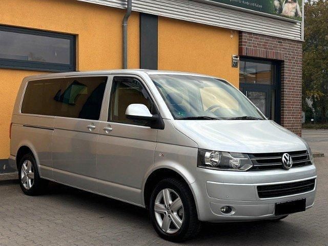 Gebraucht VW Caravelle 179 PS (131 kW) 2010 Grau Van / Kleinbus