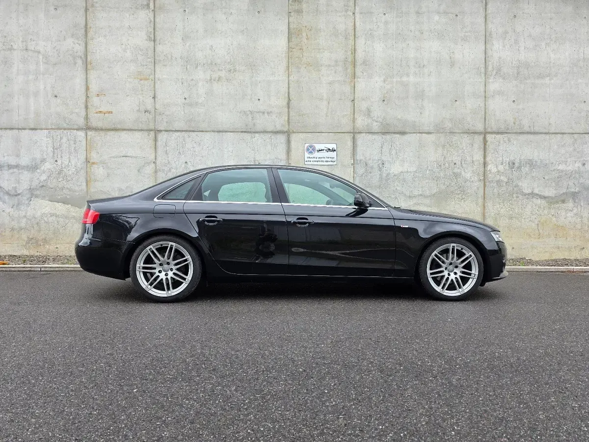 Gebraucht Audi A4 S-Line 143 PS (105 kW) 2009 Schwarz Limousine