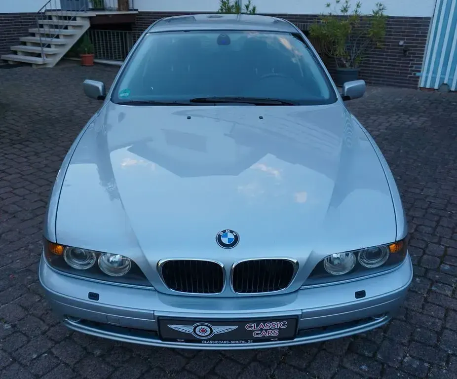 Gebraucht BMW 530 231 PS (169 kW) 2000 Titansilber Limousine