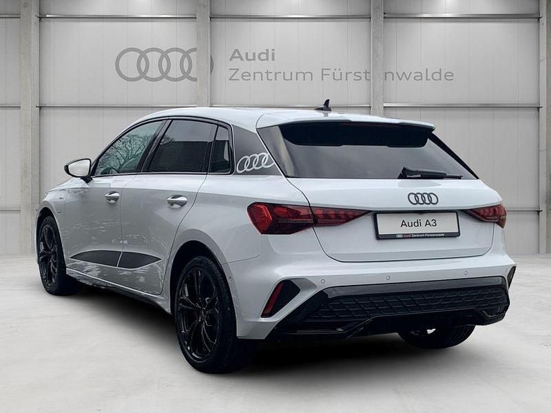 Neu Audi A3 Sport 272 PS (200 kW) 2026 Gletscherweiß metallic Limousine