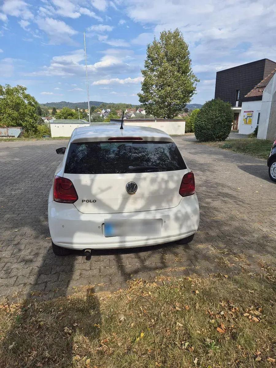 Gebraucht VW Polo Edition 90 PS (66 kW) 2012 Weiß Kleinwagen