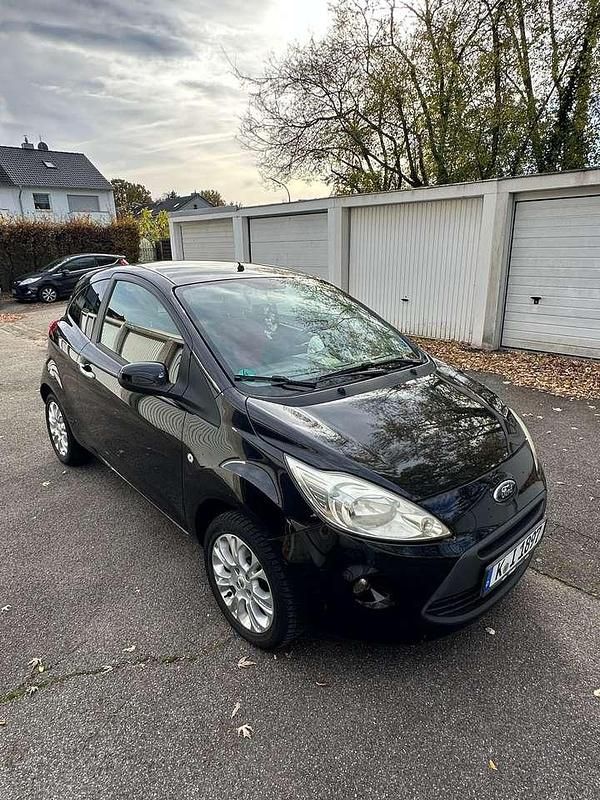 Gebraucht Ford Ka Ambiente 69 PS (50 kW) 2011 Schwarz Limousine