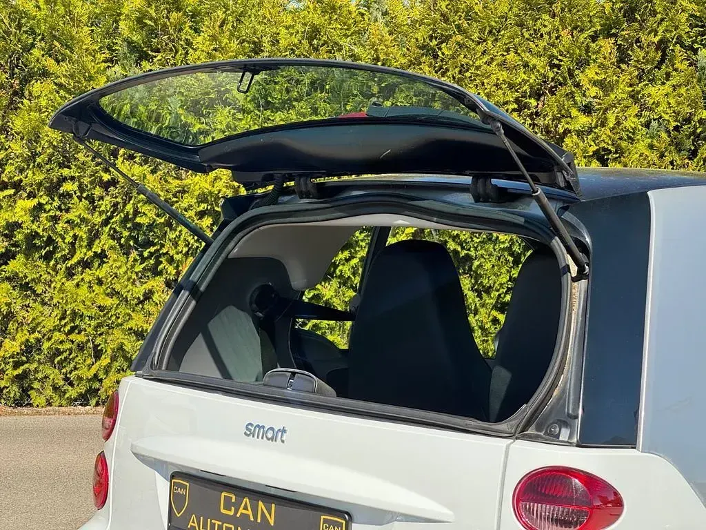 Gebraucht Smart ForTwo Coupé 54 PS (39 kW) 2011 Weiß Coupé