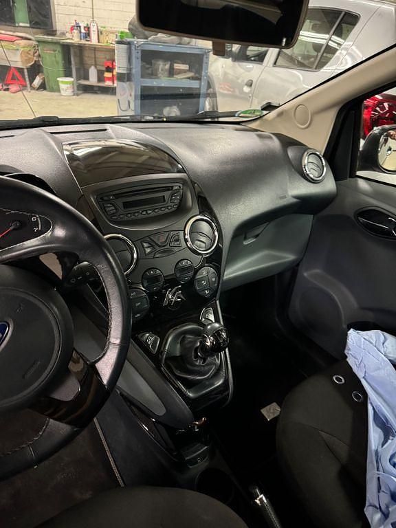 Gebraucht Ford Ka Champions Edition 69 PS (50 kW) 2011 Schwarz Kleinwagen