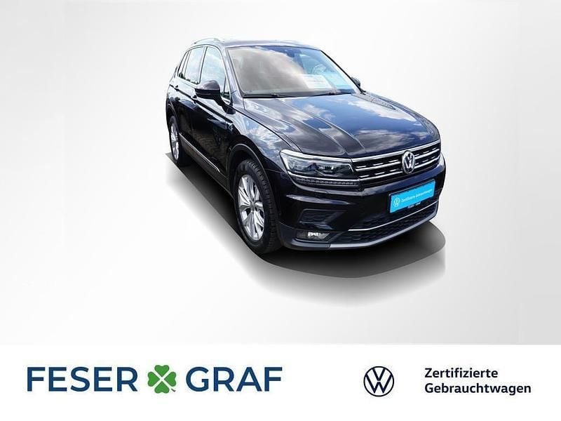 Deep black perleffekt Gebraucht 2018 VW Tiguan Highline SUV | 23.406 € (Guter Preis) - Bild 1/2