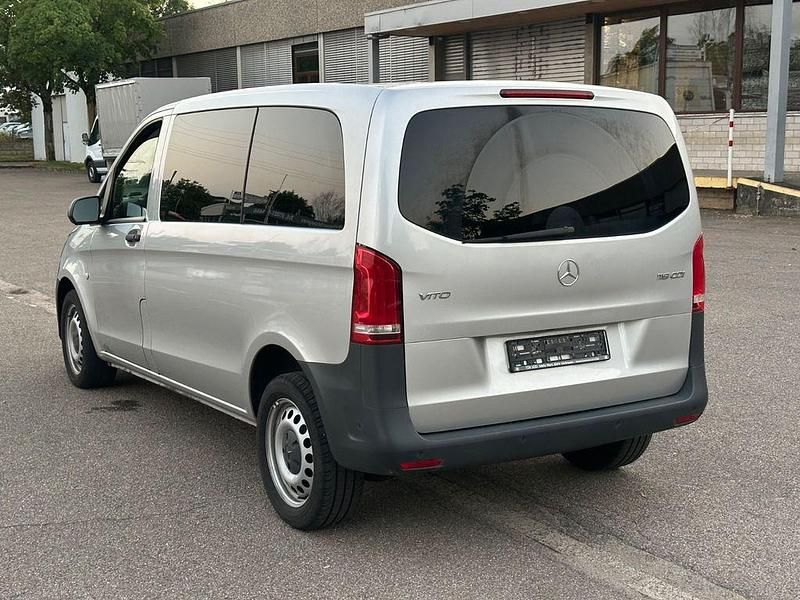 Gebraucht Mercedes Vito 190 PS (139 kW) 2019 Silber Van
