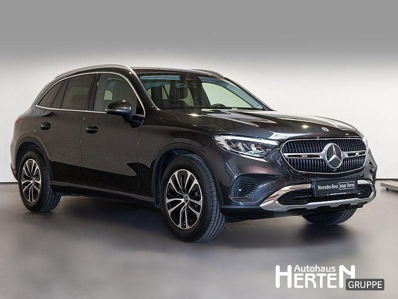 Gebraucht Mercedes GLC220 197 PS (144 kW) 2024 Lack graphitgrau SUV
