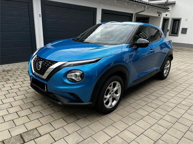 Blau Gebraucht 2020 Nissan Juke N-Connecta SUV | 13.350 € (Guter Preis) - Bild 1/4