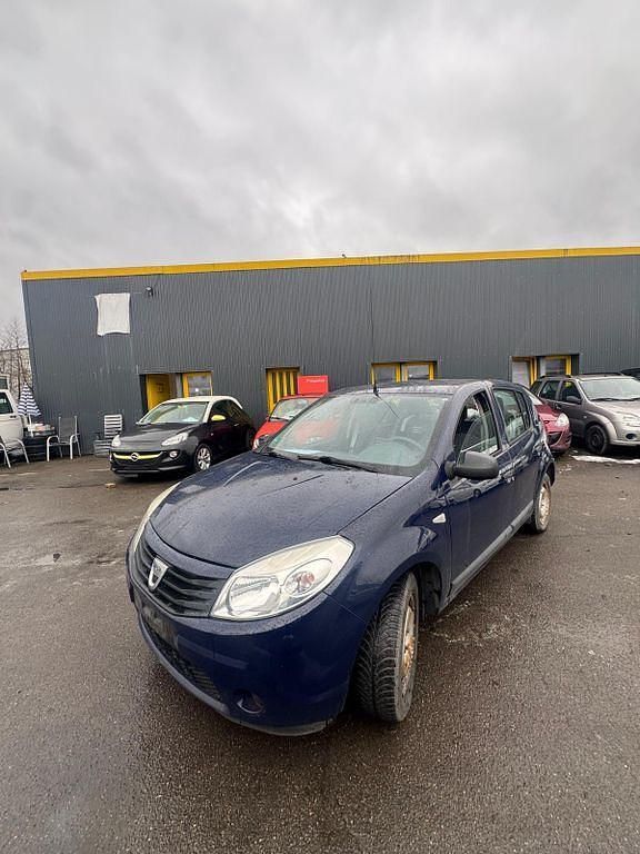 Gebraucht Dacia Sandero 75 PS (55 kW) 2012 Blau Limousine