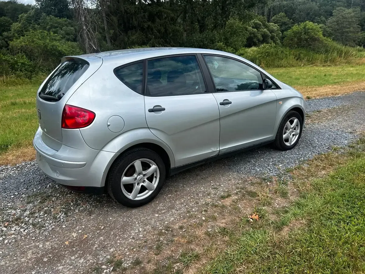 Gebraucht Seat Altea 105 PS (77 kW) 2006 Silber Van / Kleinbus