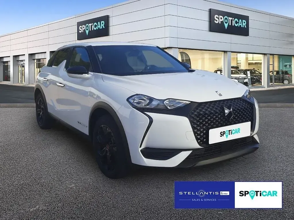 Gebraucht DS Automobiles DS3 Crossback E-Tense Performance 100 kW (136 PS) 2022 Weiß SUV