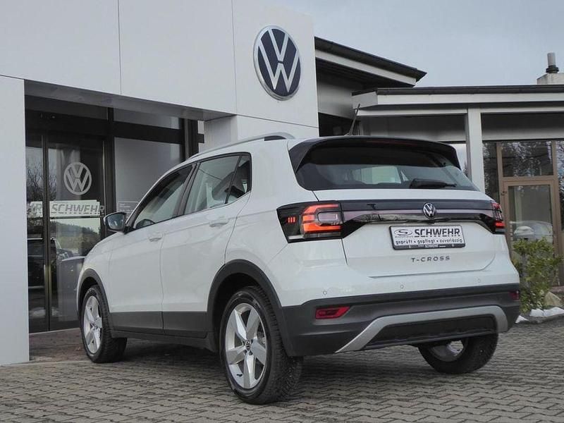 Gebraucht VW T-Cross Style 110 PS (80 kW) 2021 Pure white SUV