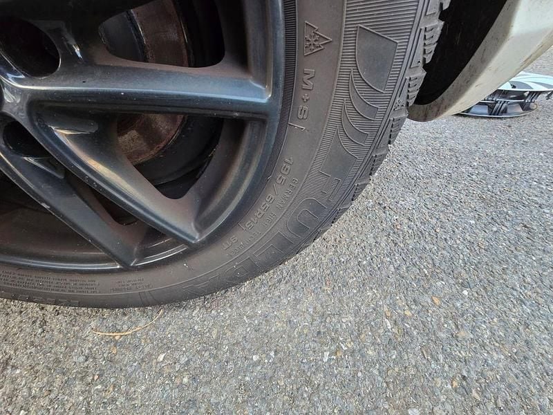 Gebraucht VW Golf VI Edition 102 PS (75 kW) 2008 Weiß Kleinwagen