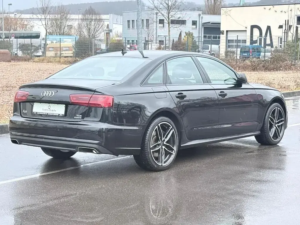 Gebraucht Audi A6 Ambiente 218 PS (160 kW) 2016 Schwarz Limousine