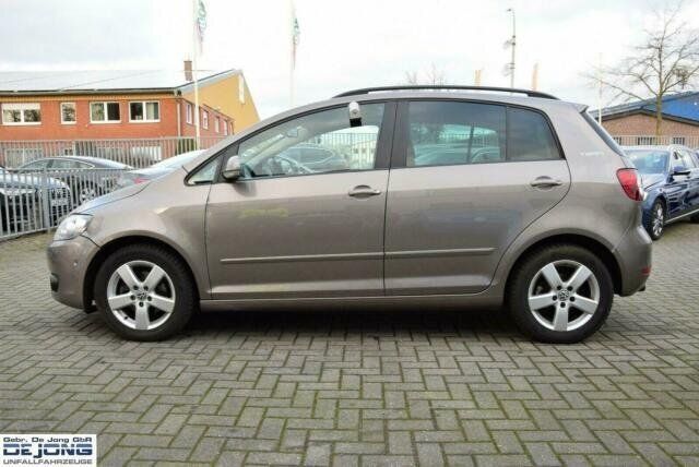 Gebraucht VW Golf VI Team 105 PS (77 kW) 2011 Braun metallic Kleinwagen