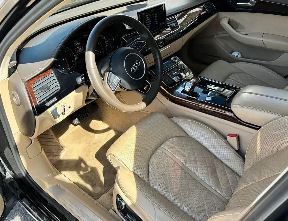 Gebraucht Audi A8 290 PS (213 kW) 2012 Schwarz Limousine