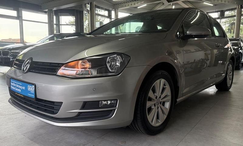 Silber Gebraucht 2013 VW Golf Comfortline Limousine | 10.000 € (Guter Preis) - Bild 1/4