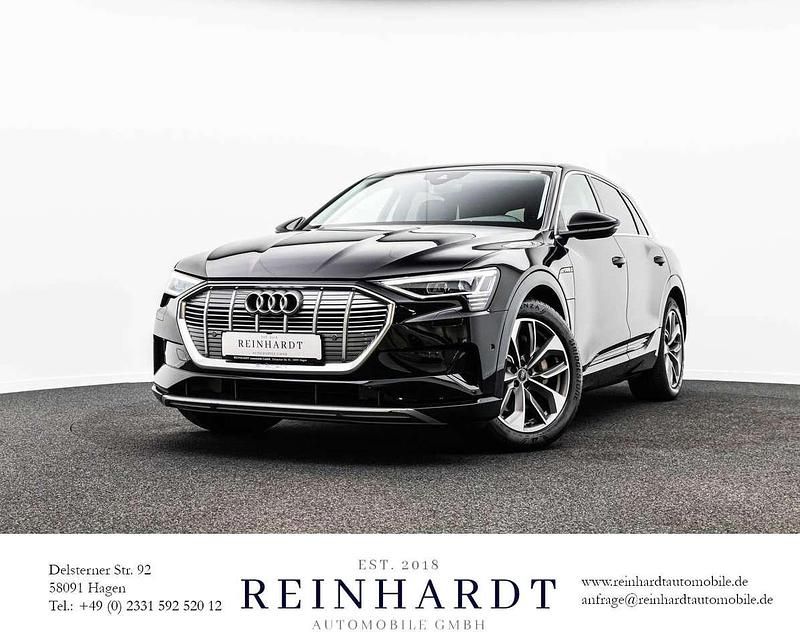 Brillantschwarz Gebraucht 2022 Audi e-tron Advanced Plus SUV | 31.737 € (Fairer Preis) - Bild 1/1