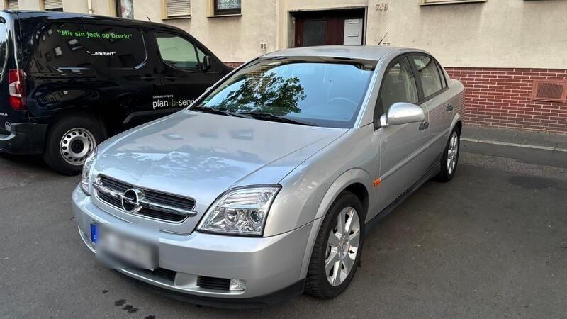 Silber Gebraucht 2003 Opel Vectra Limousine | 2.490 € (Guter Preis) - Bild 1/4
