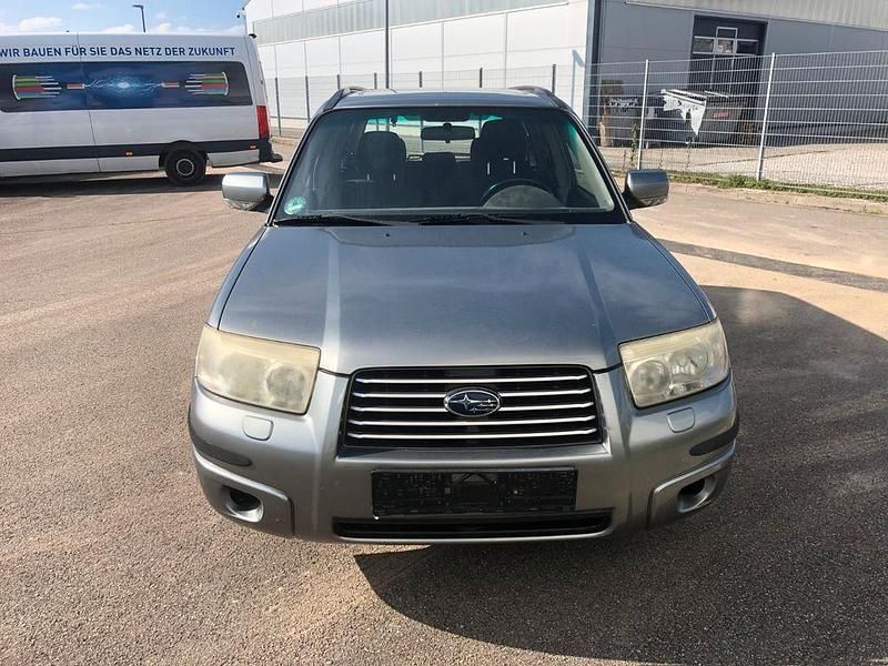 Grau Gebraucht 2007 Subaru Forester SUV | 1.599 € (Guter Preis) - Bild 1/4