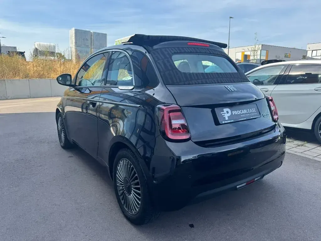 Gebraucht Fiat 500e La Prima 86 kW (118 PS) 2022 Schwarz Cabrio
