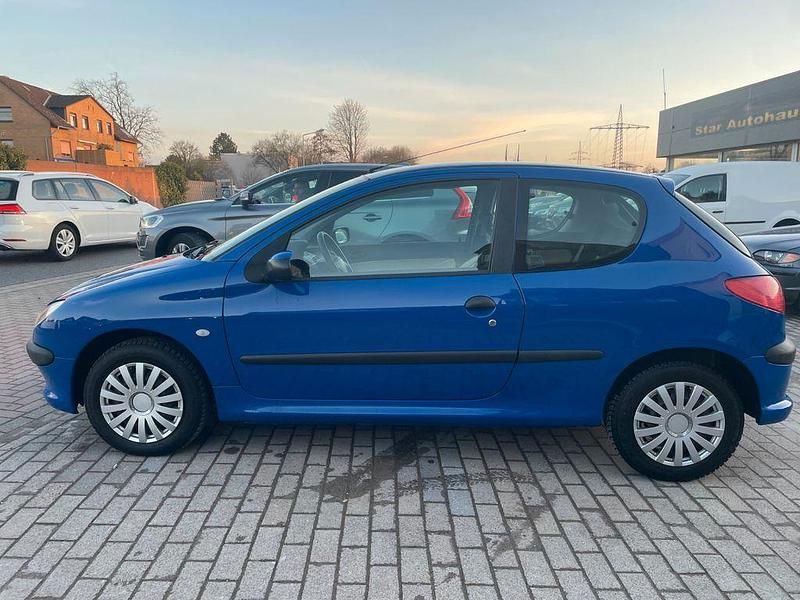Gebraucht Peugeot 206 Filou 75 PS (55 kW) 2005 Blau Limousine