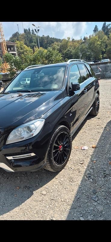 Gebraucht Mercedes ML350 258 PS (189 kW) 2012 Schwarz SUV