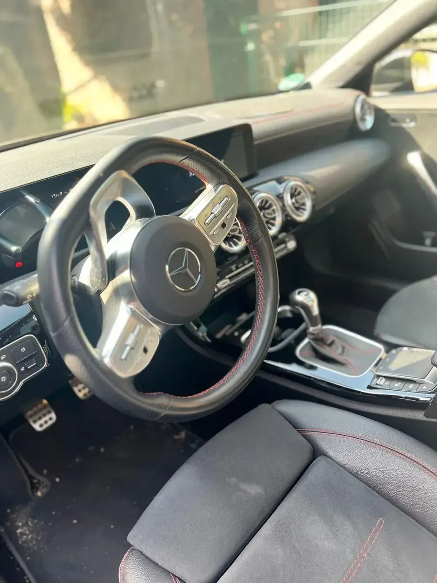 Gebraucht Mercedes CLA200 AMG line 2021 Schwarz Coupé