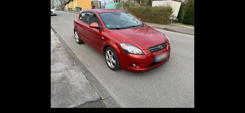 Second-hand Kia ProCeed 2009 Roșu Hatchback