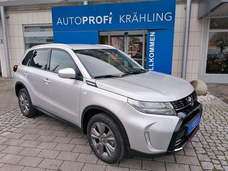 Gebraucht Suzuki Vitara 110 PS (80 kW) 2025 Silber SUV
