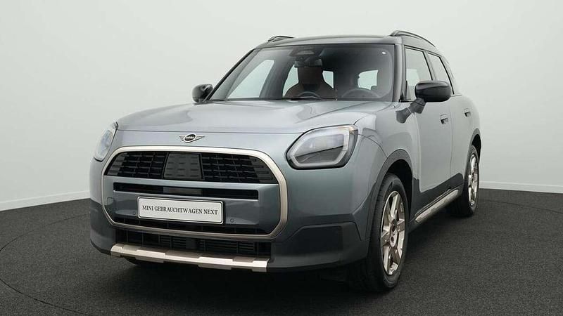 Grün Gebraucht 2024 Mini Countryman Favoured SUV | 34.040 € (Superpreis) - Bild 1/4