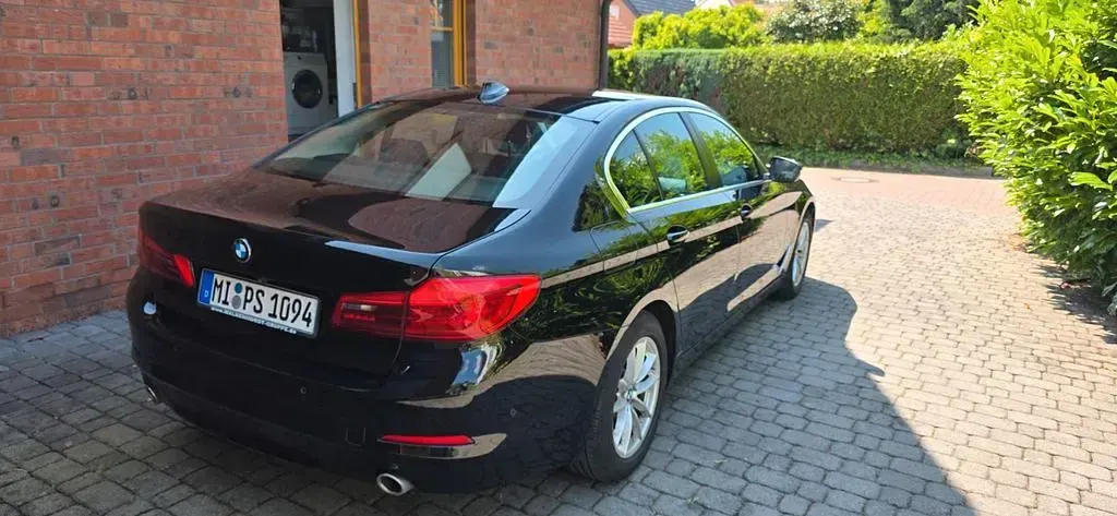 Gebraucht BMW 520 190 PS (139 kW) 2018 Schwarz Limousine